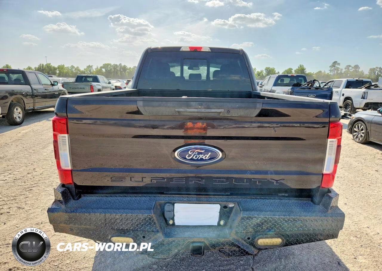 2018 Ford F250 Super Duty VIN:1FT7W2BT9JEB35594 - 6