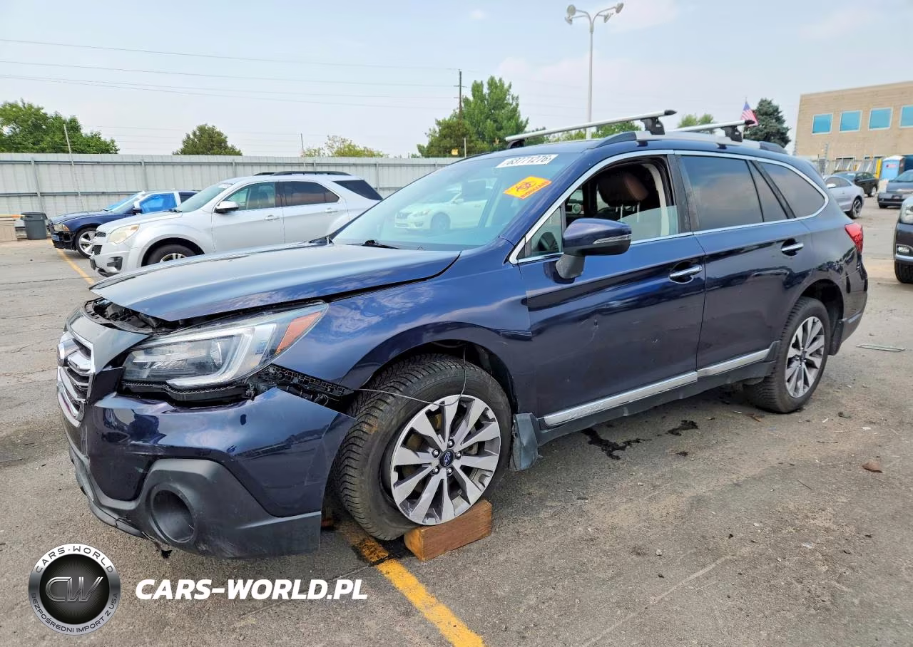 2018 Subaru Outback Touring VIN:4S4BSATC6J3310051 - 1