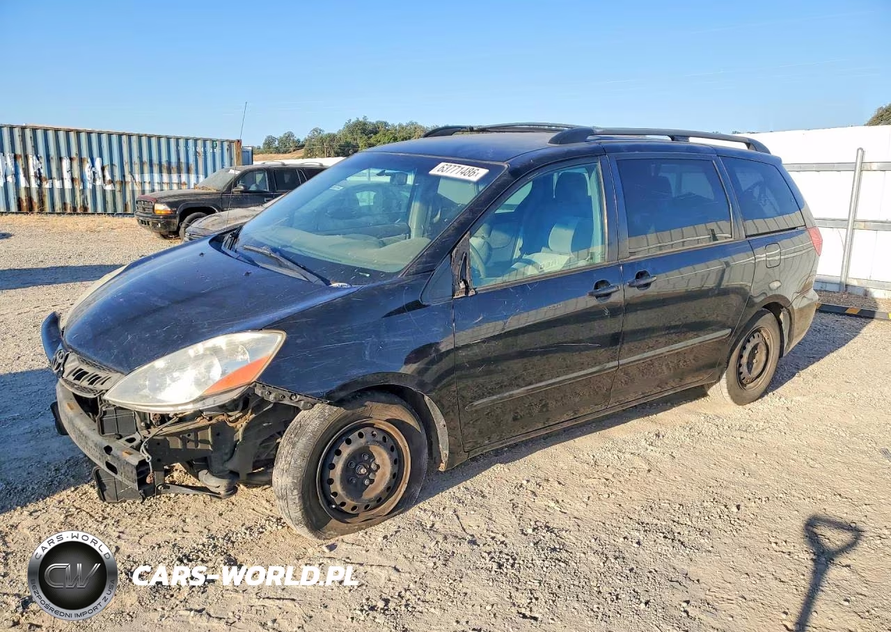 2010 Toyota Sienna Le 7-Passenger