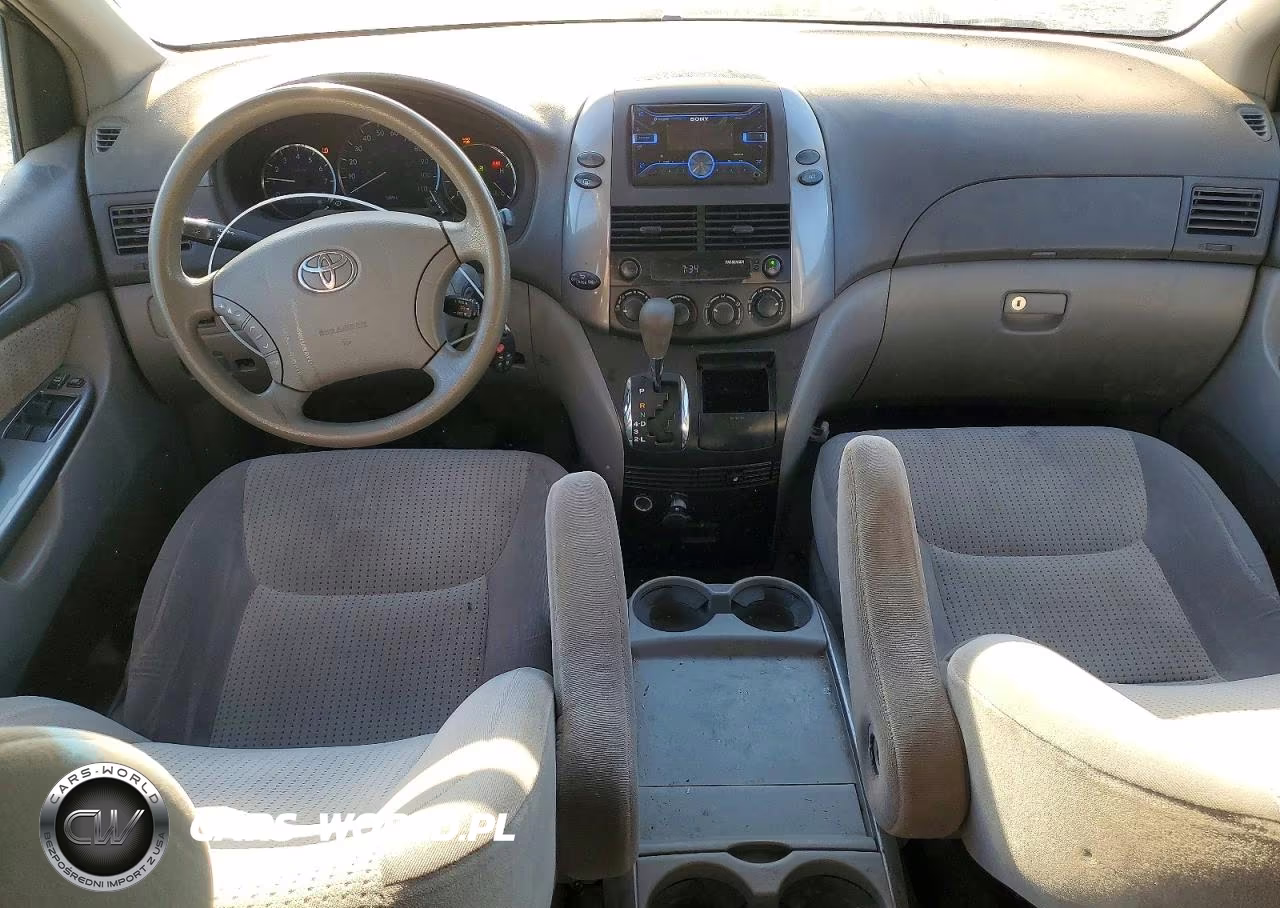 2010 Toyota Sienna Le 7-Passenger VIN:5TDKK4CC8AS289725 - 8