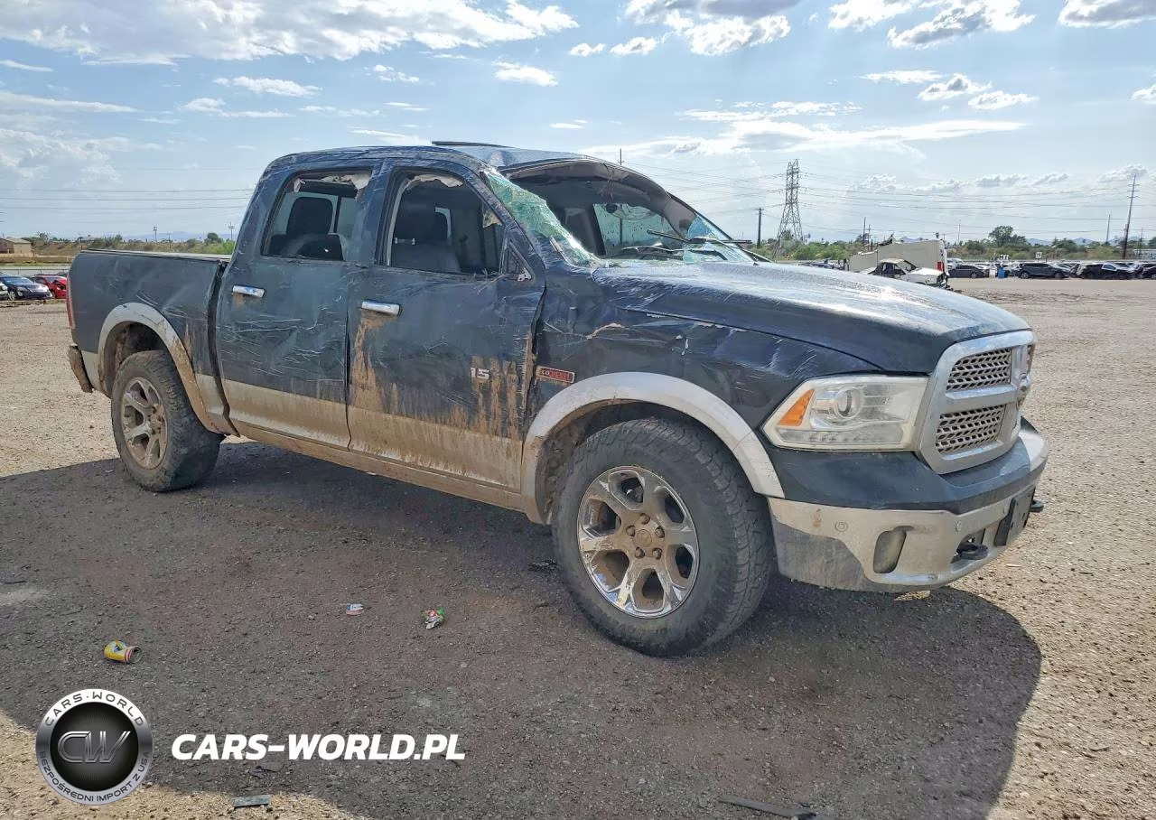2017 Ram 1500 Laramie VIN:1C6RR7NM1HS876780 - 4