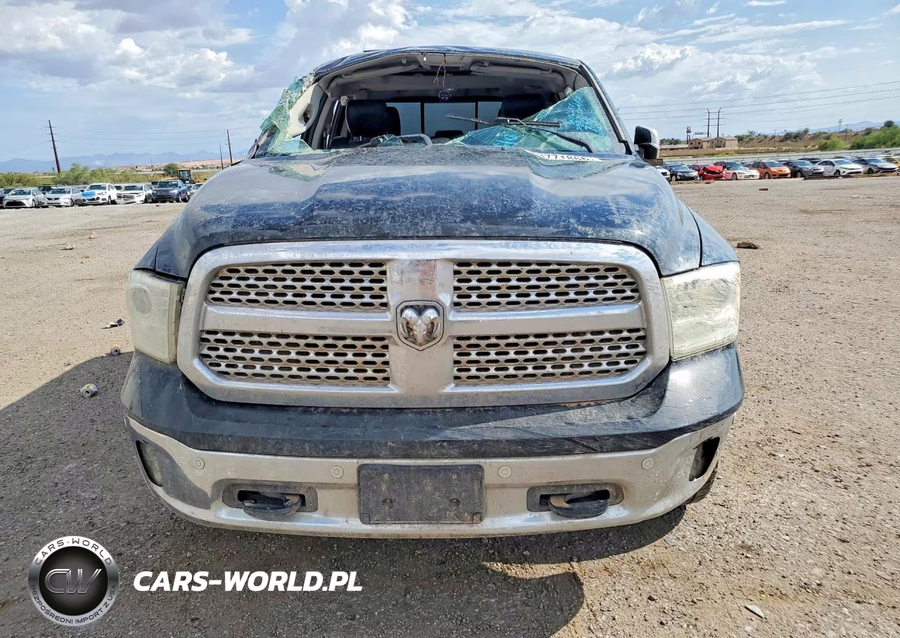2017 Ram 1500 Laramie VIN:1C6RR7NM1HS876780 - 5