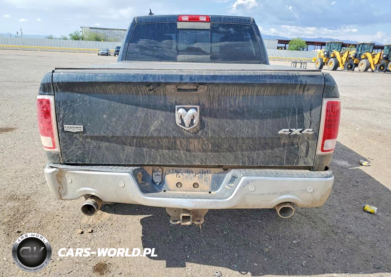 2017 Ram 1500 Laramie VIN:1C6RR7NM1HS876780 - 6
