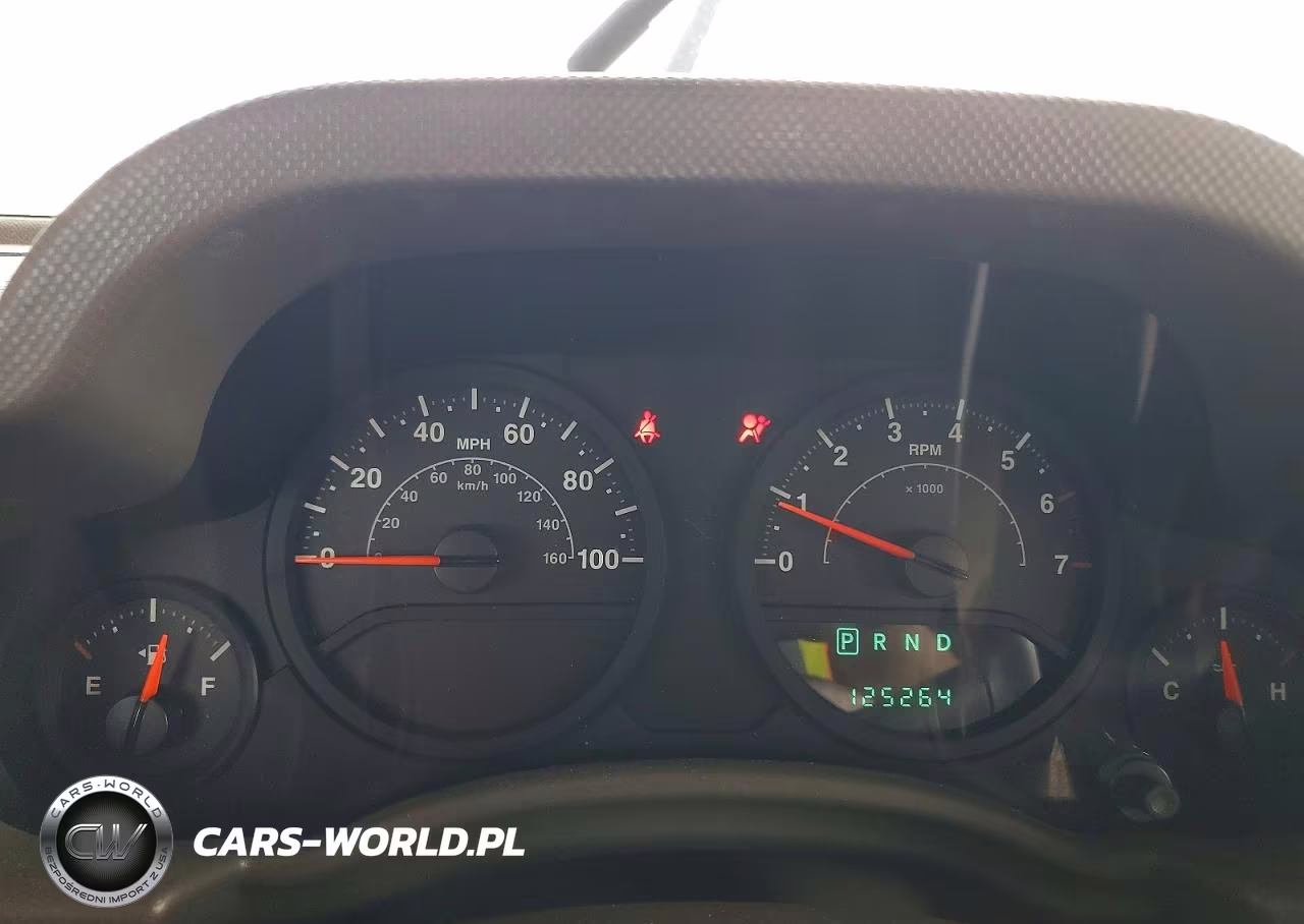 2009 Jeep Wrangler X VIN:1J4FA24199L715211 - 9