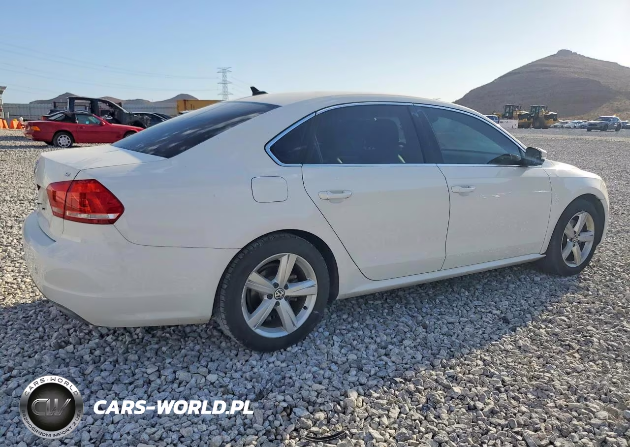 2013 Volkswagen Passat Se VIN:1VWBP7A33DC108720 - 3