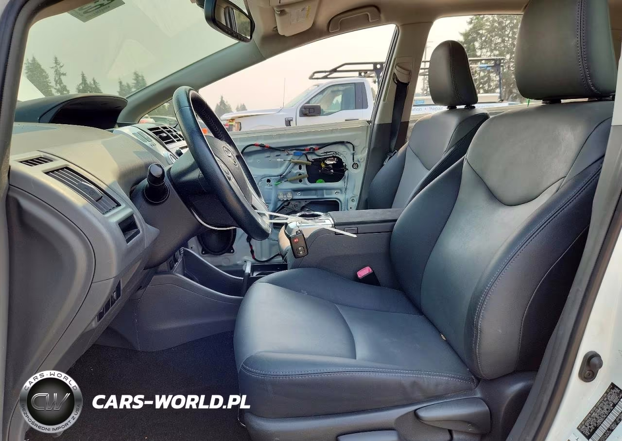2014 Toyota Prius V Five VIN:JTDZN3EU9EJ010176 - 7
