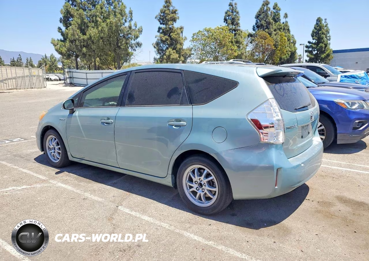 2013 Toyota Prius V Two VIN:JTDZN3EU7D3247686 - 2