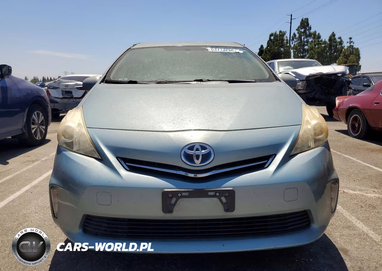2013 Toyota Prius V Two VIN:JTDZN3EU7D3247686 - 5