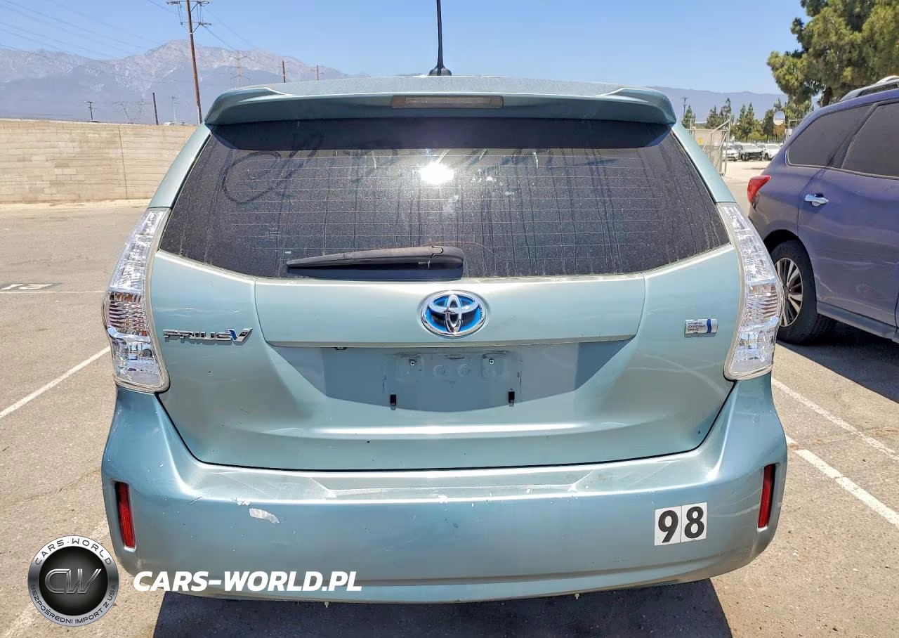 2013 Toyota Prius V Two VIN:JTDZN3EU7D3247686 - 6