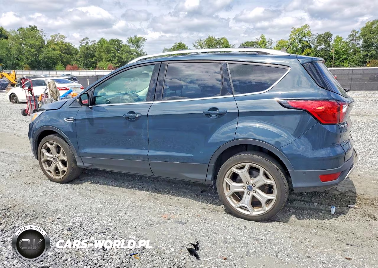 2019 Ford Escape Titanium VIN:1FMCU9J92KUB78728 - 2