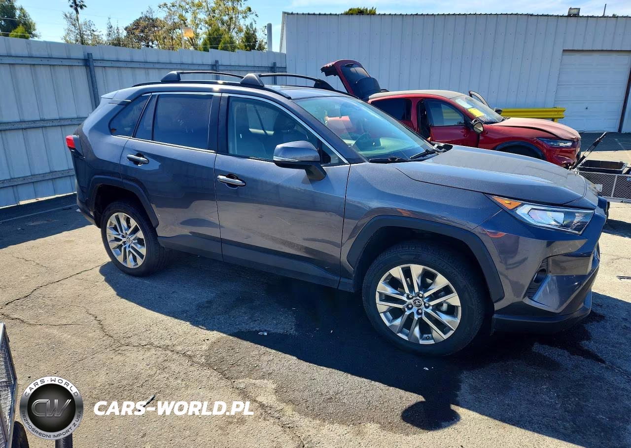 2019 Toyota Rav4 Xle Premium VIN:JTMA1RFVXKD008952 - 4