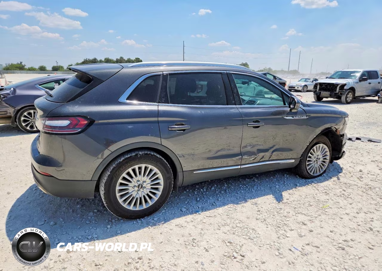 2019 Lincoln Nautilus VIN:2LMPJ6J94KBL47604 - 3