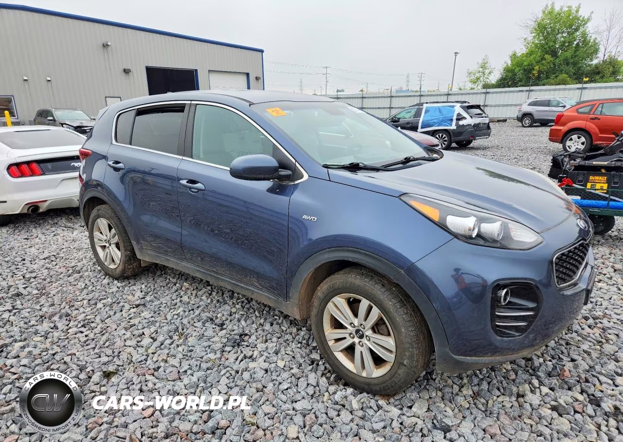 2017 Kia Sportage Lx VIN:KNDPMCACXH7247400 - 4