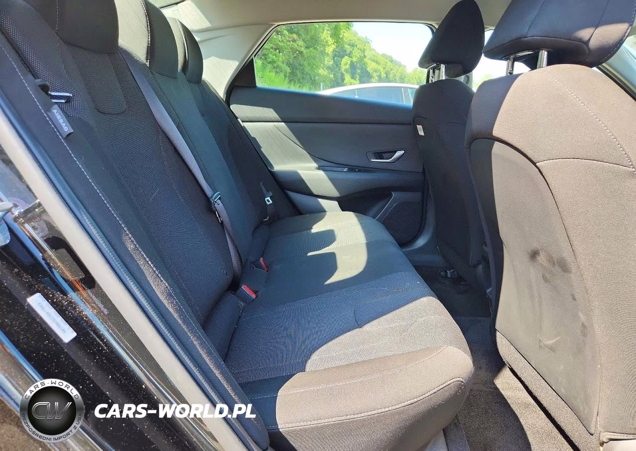 2025 Hyundai Elantra Se VIN:KMHLL4DGXSU086184 - 10