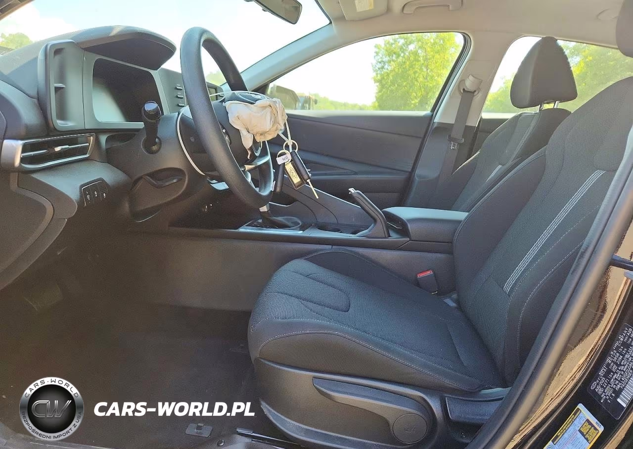 2025 Hyundai Elantra Se VIN:KMHLL4DGXSU086184 - 7
