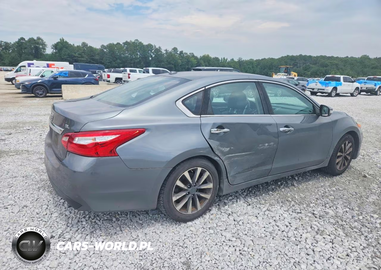 2017 Nissan Altima VIN:1N4AL3AP5HC208819 - 3