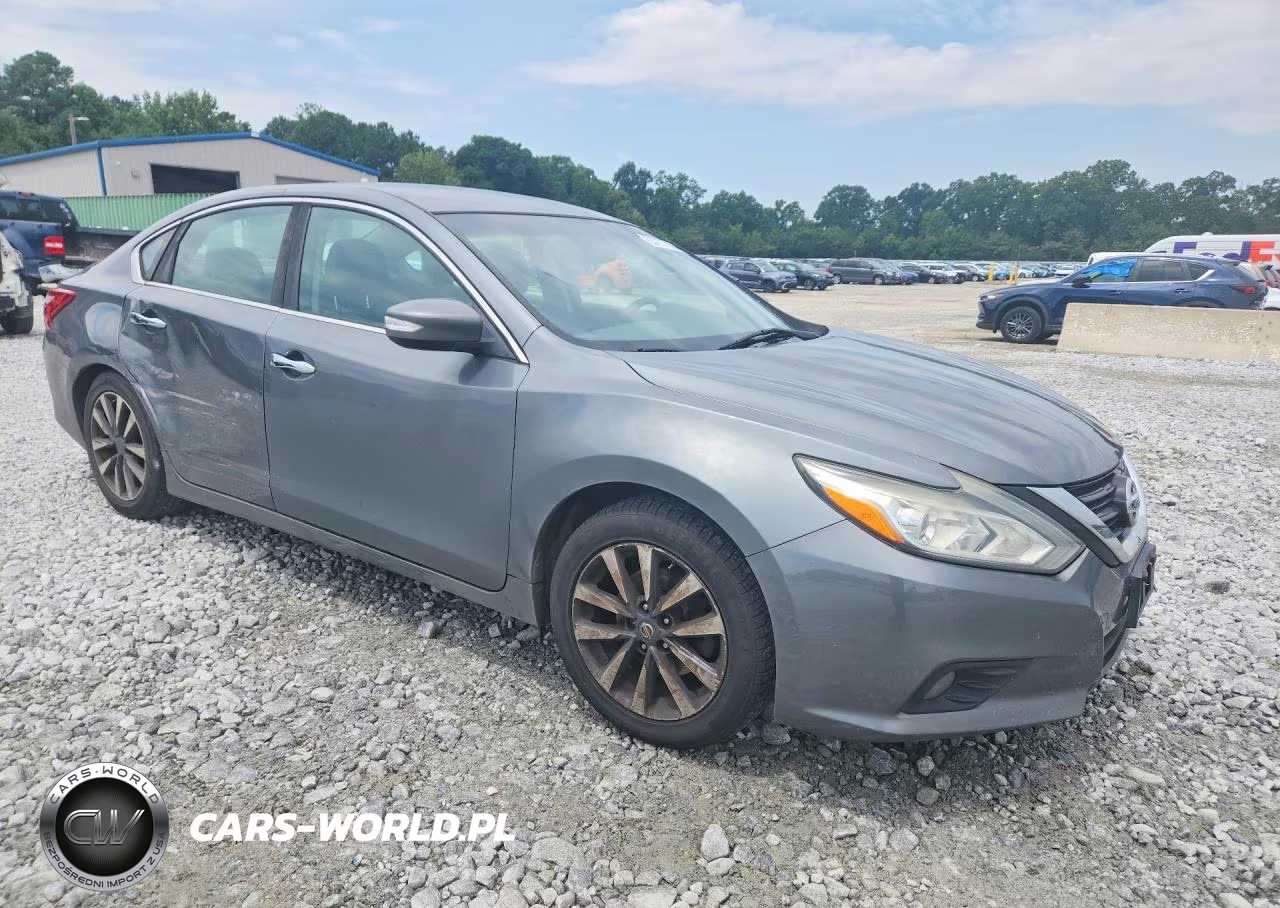 2017 Nissan Altima VIN:1N4AL3AP5HC208819 - 4