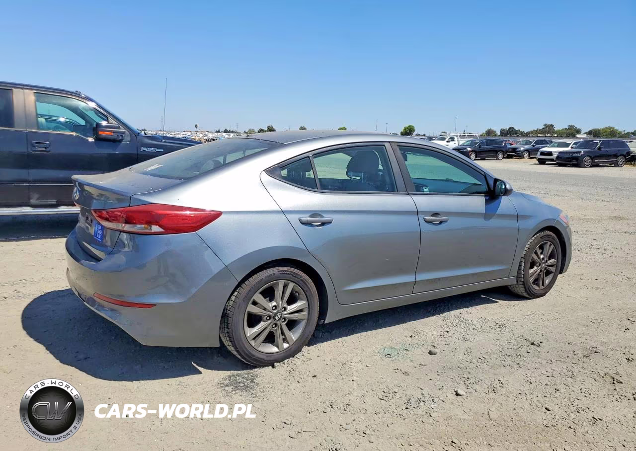 2017 Hyundai Elantra Se VIN:KMHD84LF7HU063002 - 3