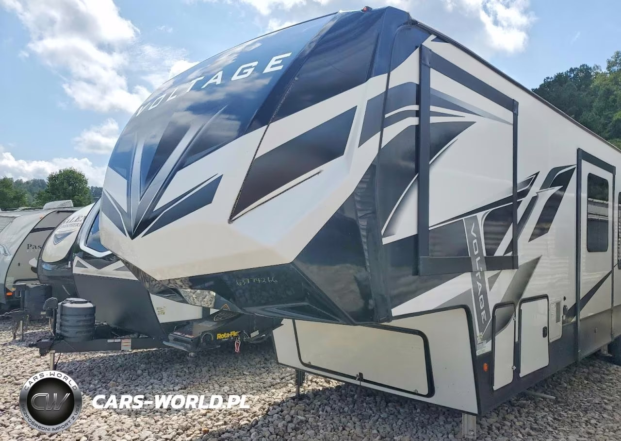 2021 Dutchmen Voltage Camper VIN:4YDF41937MZ990502 - 9
