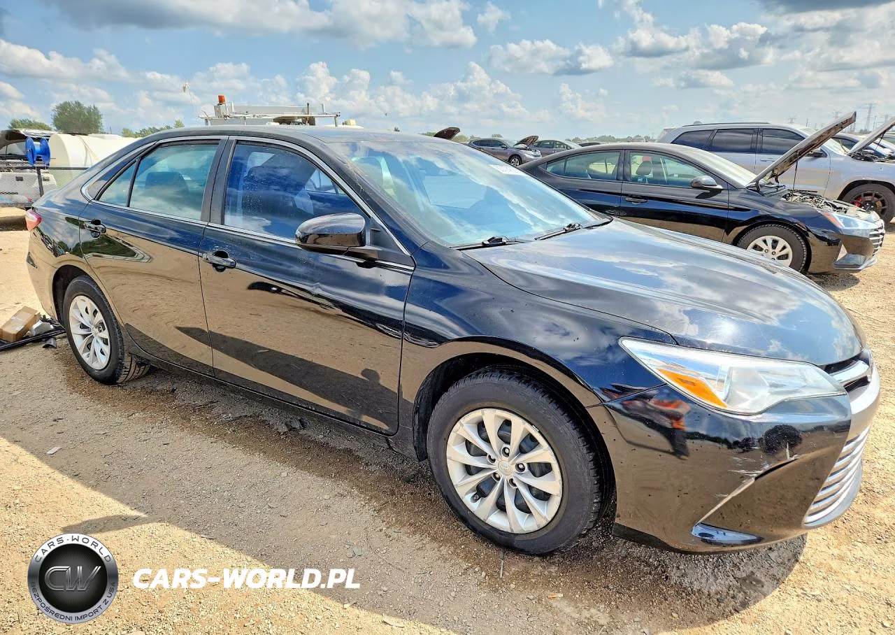 2017 Toyota Camry Le VIN:4T1BF1FK5HU770099 - 4