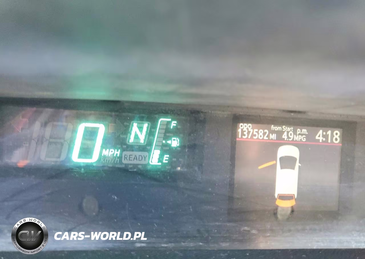 2012 Toyota Prius C Three VIN:JTDKDTB39C1019618 - 9