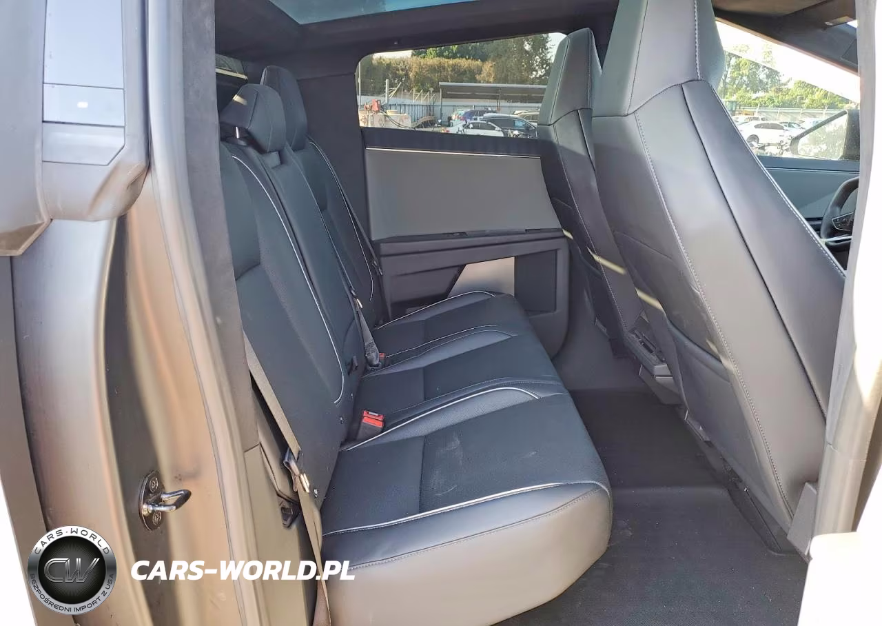 2024 Tesla Cybertruck VIN:7G2CEHED8RA040263 - 10