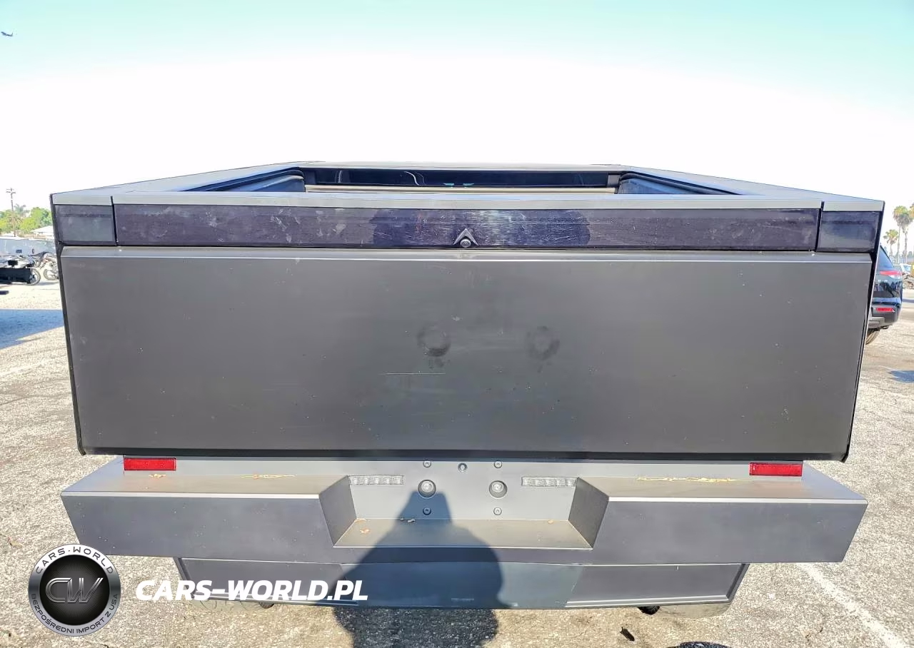2024 Tesla Cybertruck VIN:7G2CEHED8RA040263 - 6