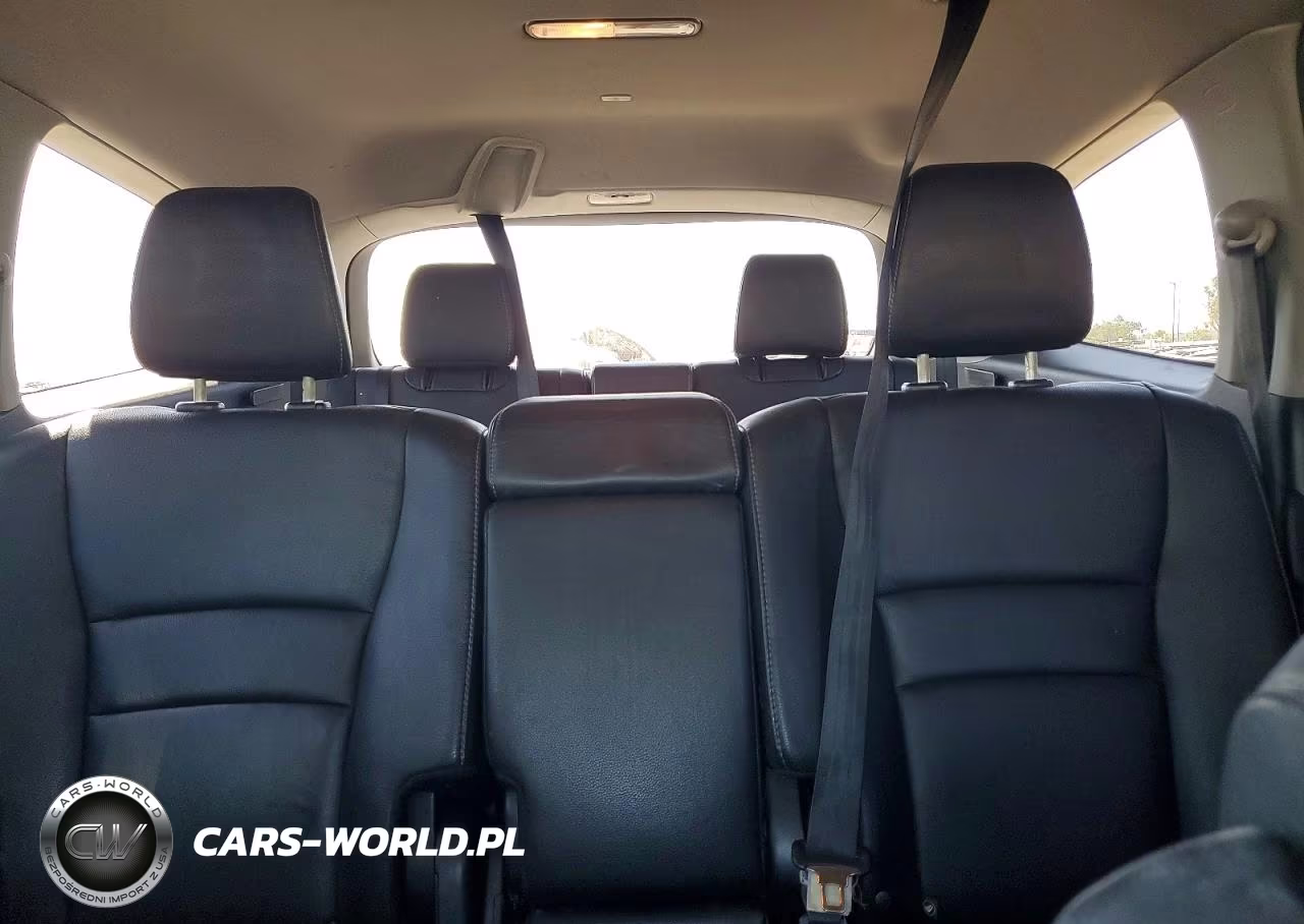 2017 Honda Pilot Touring VIN:5FNYF5H97HB016193 - 10
