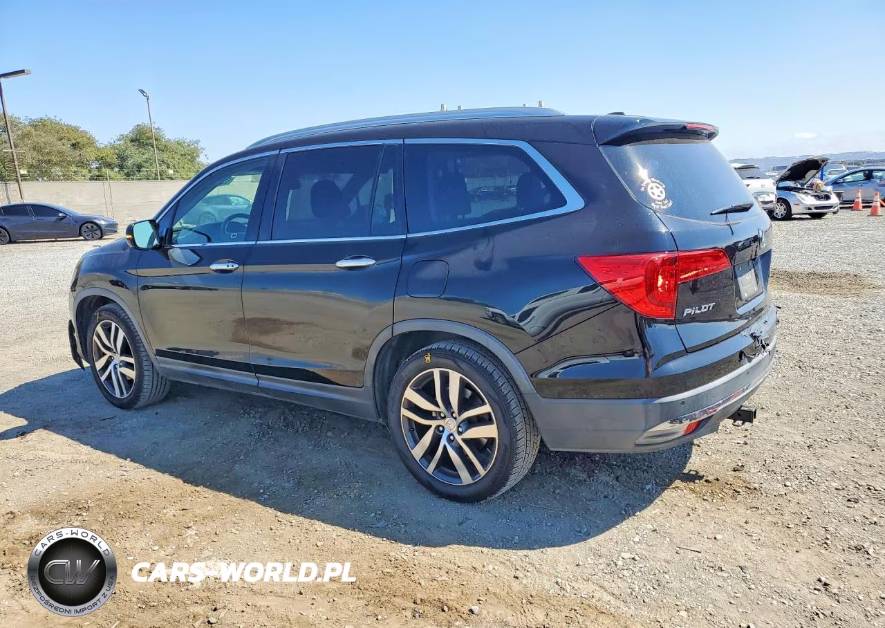 2017 Honda Pilot Touring VIN:5FNYF5H97HB016193 - 2