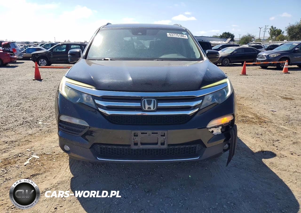 2017 Honda Pilot Touring VIN:5FNYF5H97HB016193 - 5