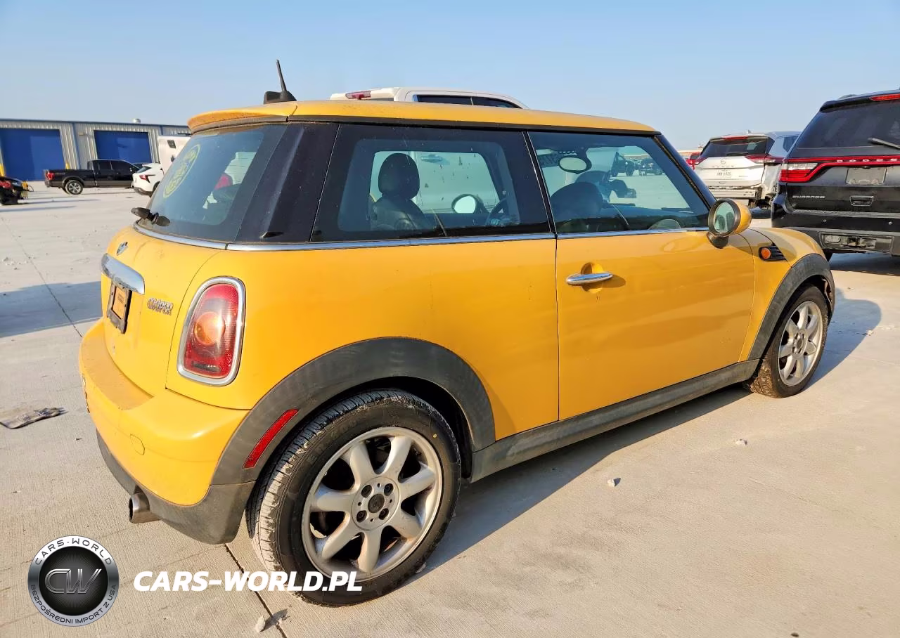 2009 Mini Cooper VIN:WMWMF33509TU70997 - 3