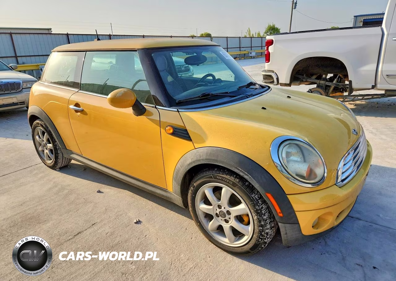 2009 Mini Cooper VIN:WMWMF33509TU70997 - 4