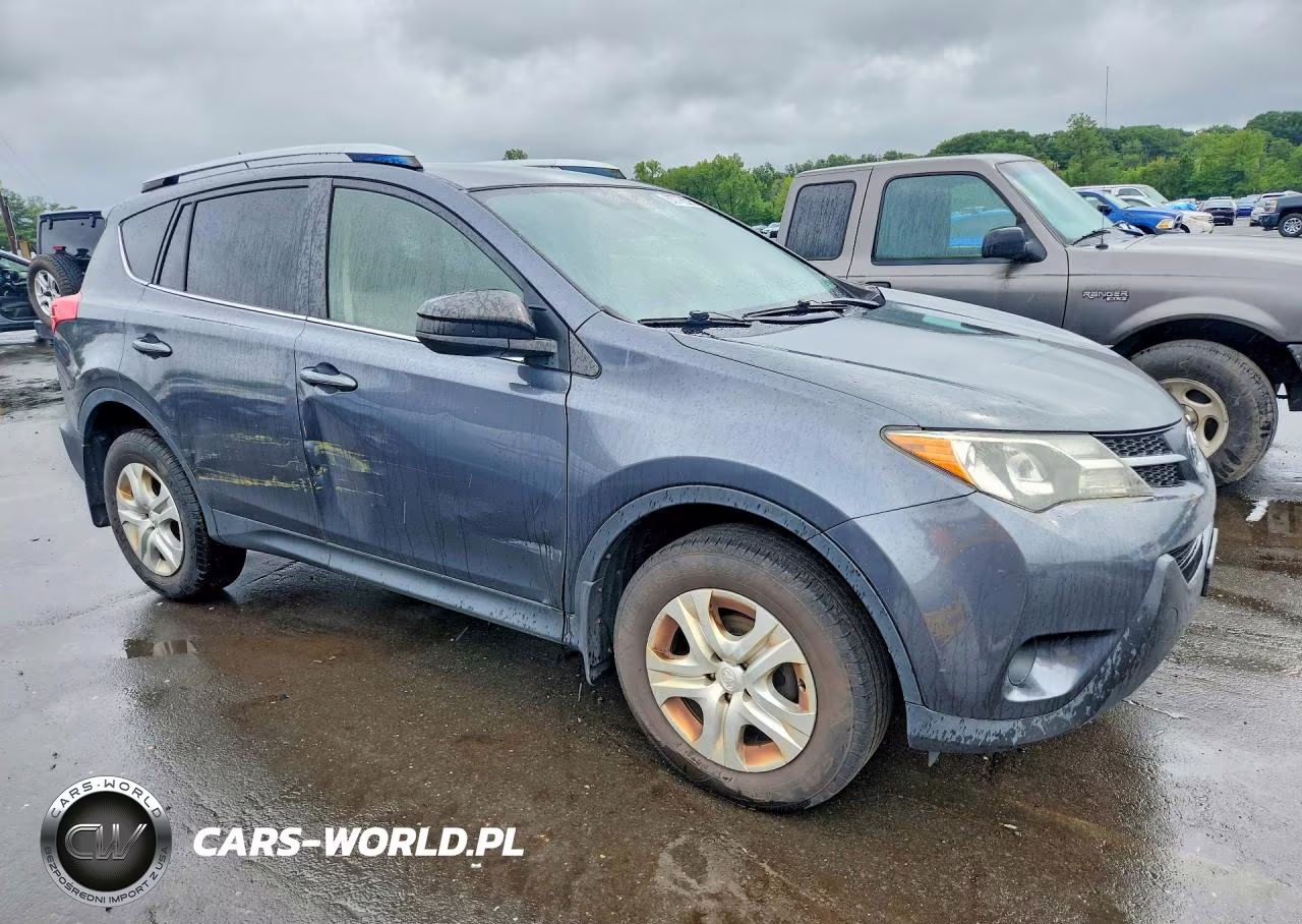 2015 Toyota Rav4 Le VIN:JTMBFREV9FD174702 - 4