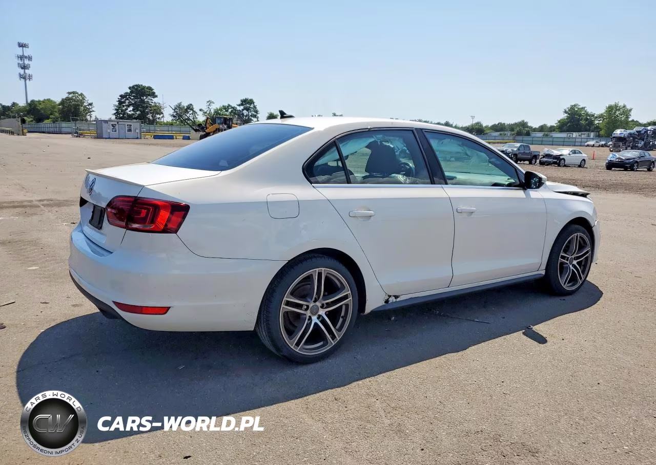 2014 Volkswagen Jetta Gli VIN:3VW5T7AJ8EM370952 - 3