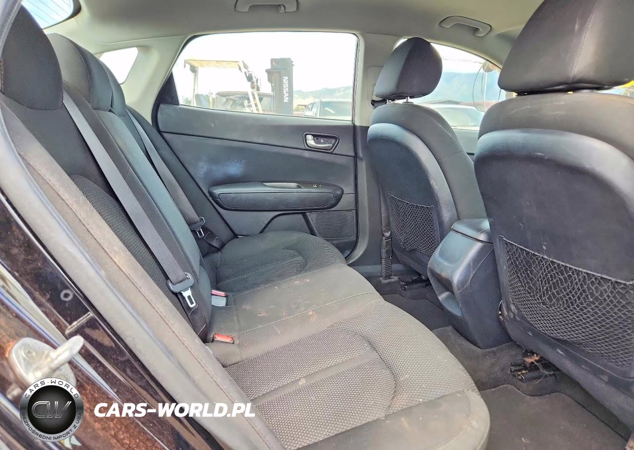 2020 Kia Optima VIN:5XXGT4L33LG392462 - 10