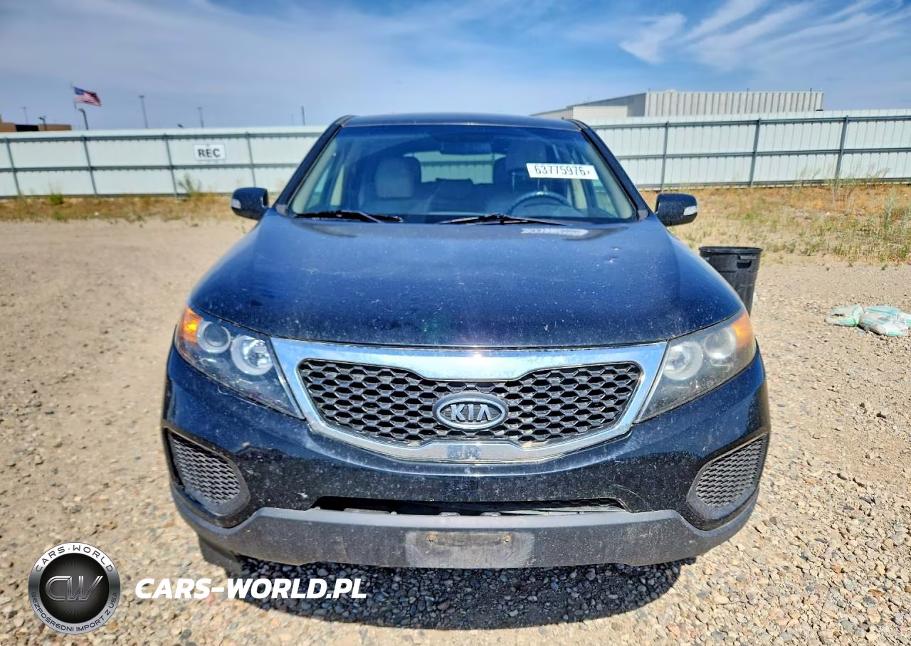2011 Kia Sorento Lx VIN:5XYKTCA18BG031518 - 5