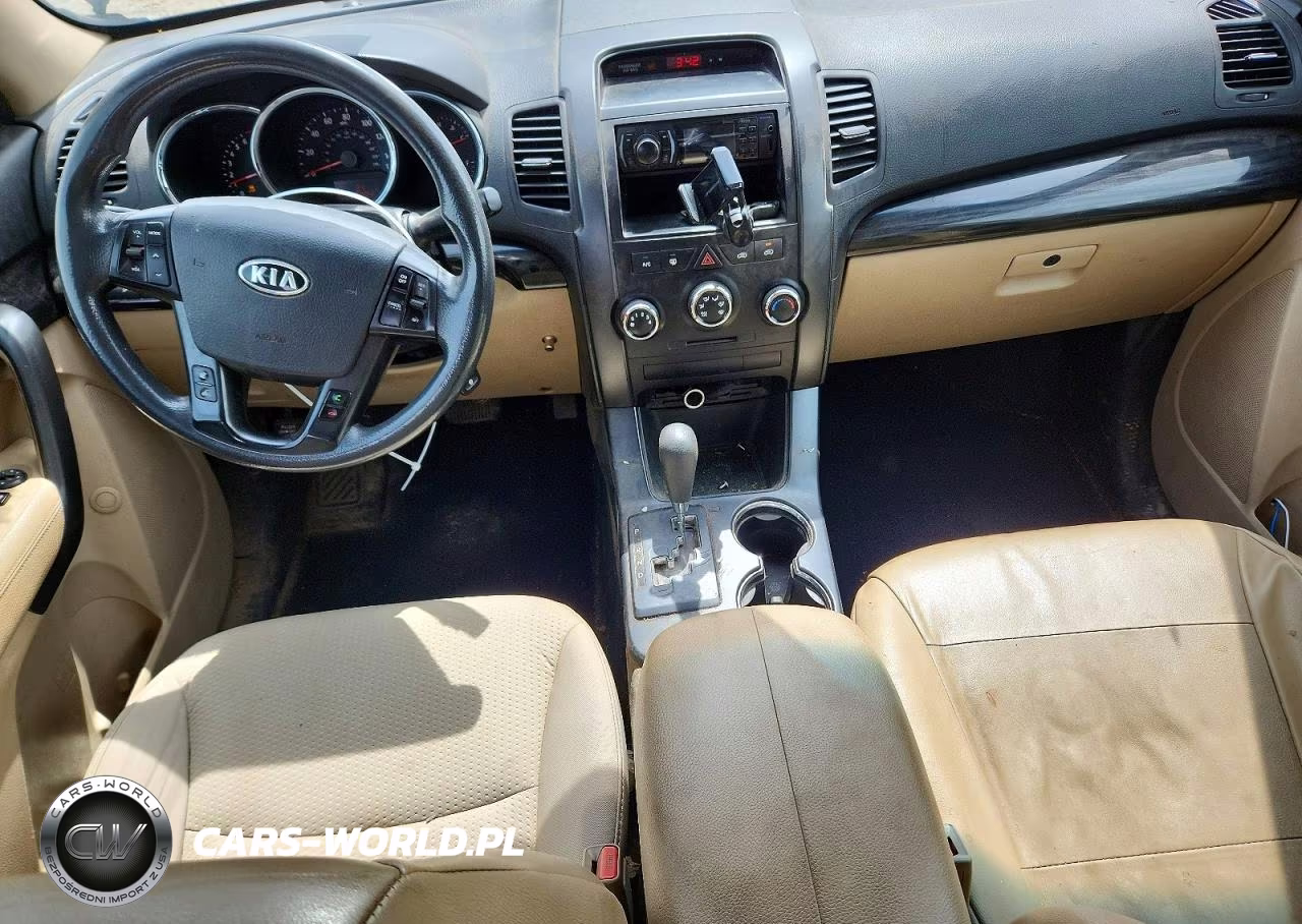 2011 Kia Sorento Lx VIN:5XYKTCA18BG031518 - 8