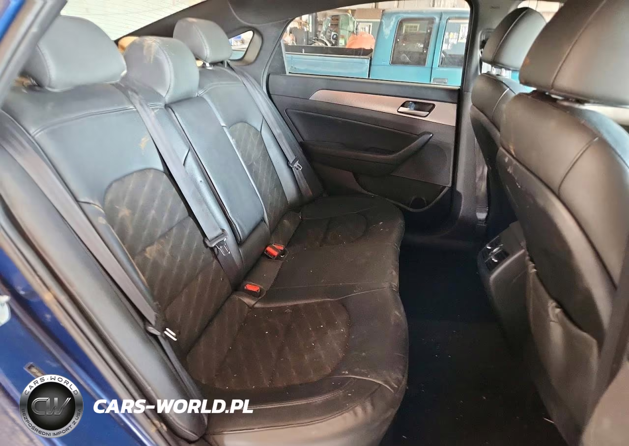 2019 Hyundai Sonata Sport VIN:5NPE34AF3KH799477 - 10