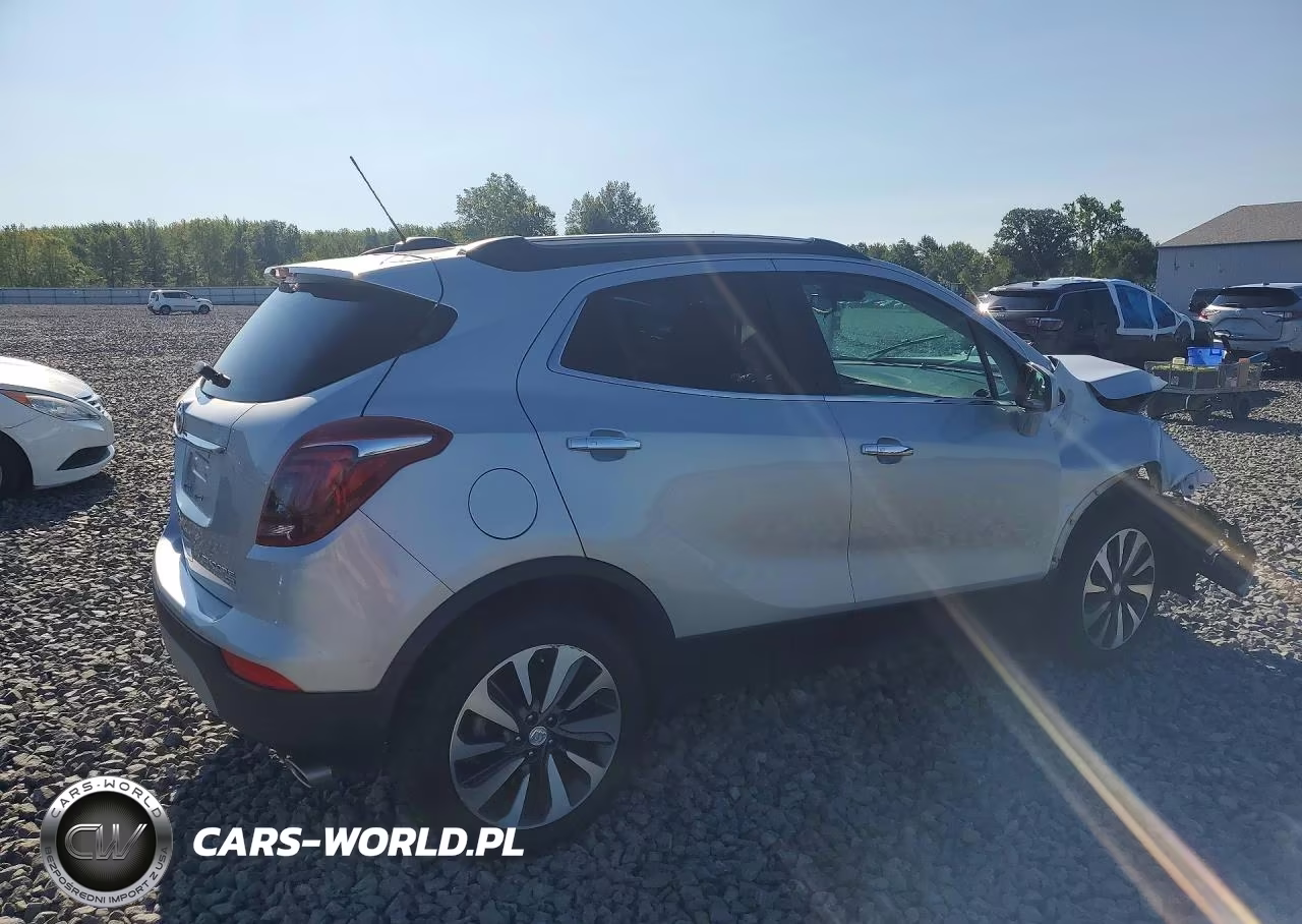 2021 Buick Encore Preferred VIN:KL4CJESM8MB363934 - 3