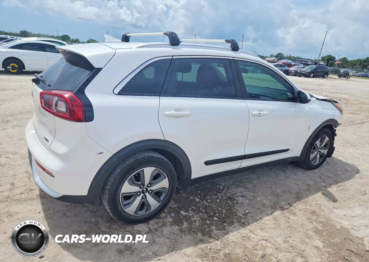 2018 Kia Niro Lx VIN:KNDCB3LC9J5141426 - 3