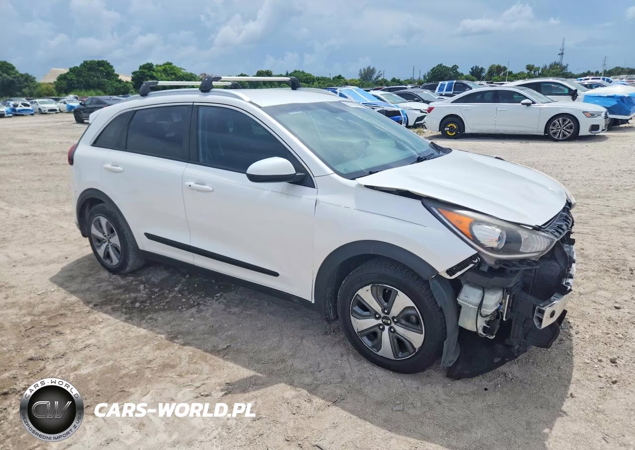 2018 Kia Niro Lx VIN:KNDCB3LC9J5141426 - 4