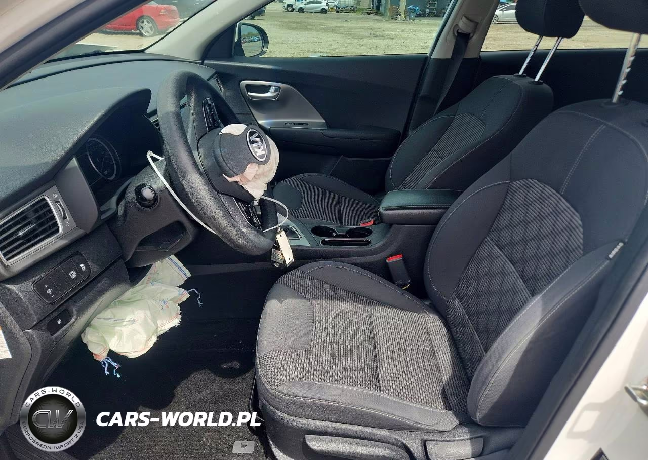 2018 Kia Niro Lx VIN:KNDCB3LC9J5141426 - 7