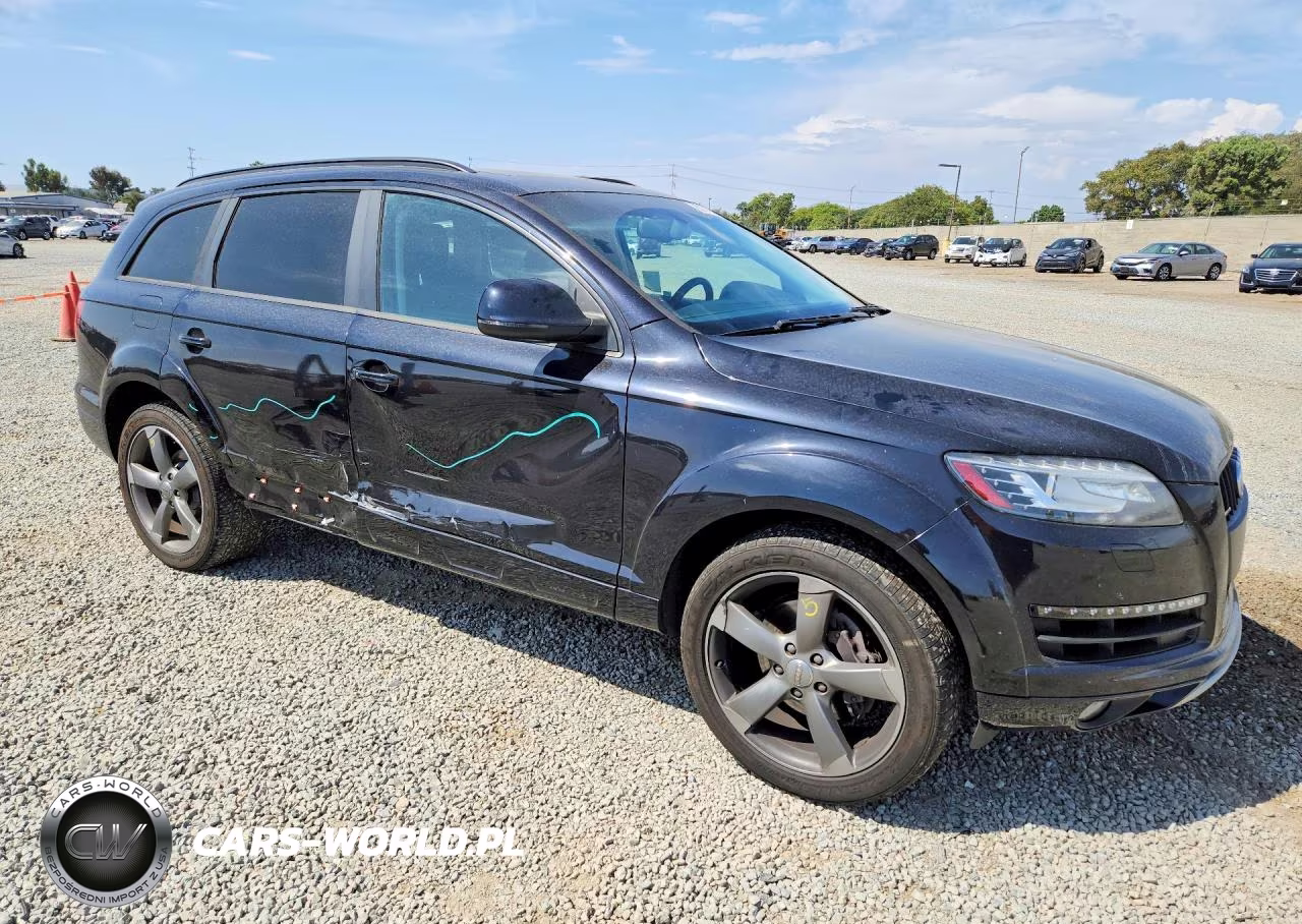 2015 Audi Q7 Premium Plus VIN:WA1LGAFE2FD031067 - 4