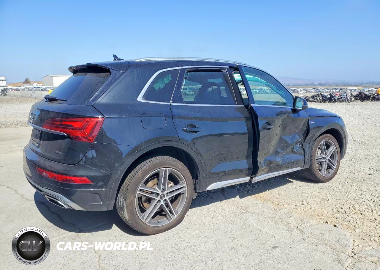 2022 Audi Q5 E Premium 55 VIN:WA1G2AFY4N2087824 - 3
