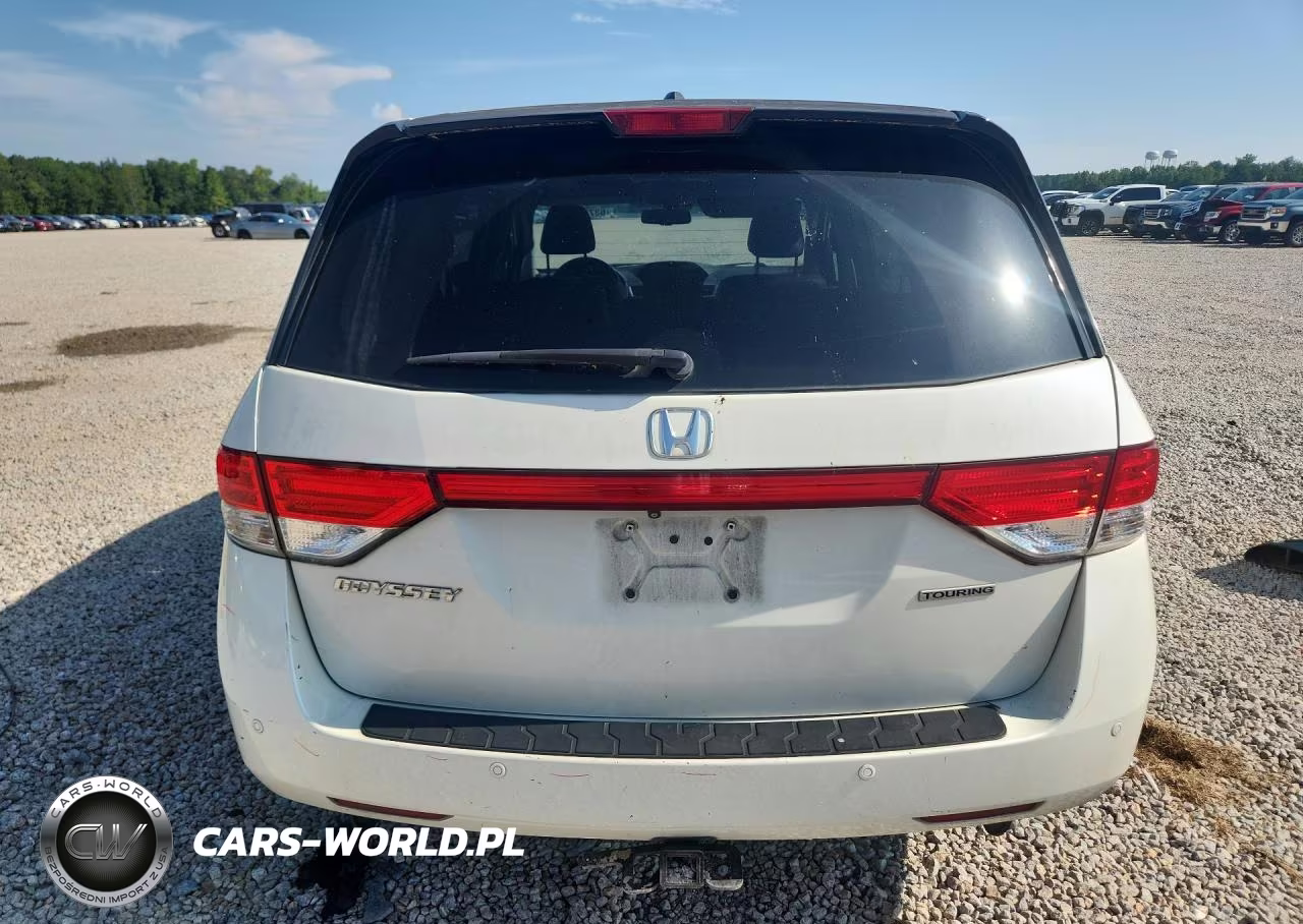 2017 Honda Odyssey Touring VIN:5FNRL5H95HB023351 - 6