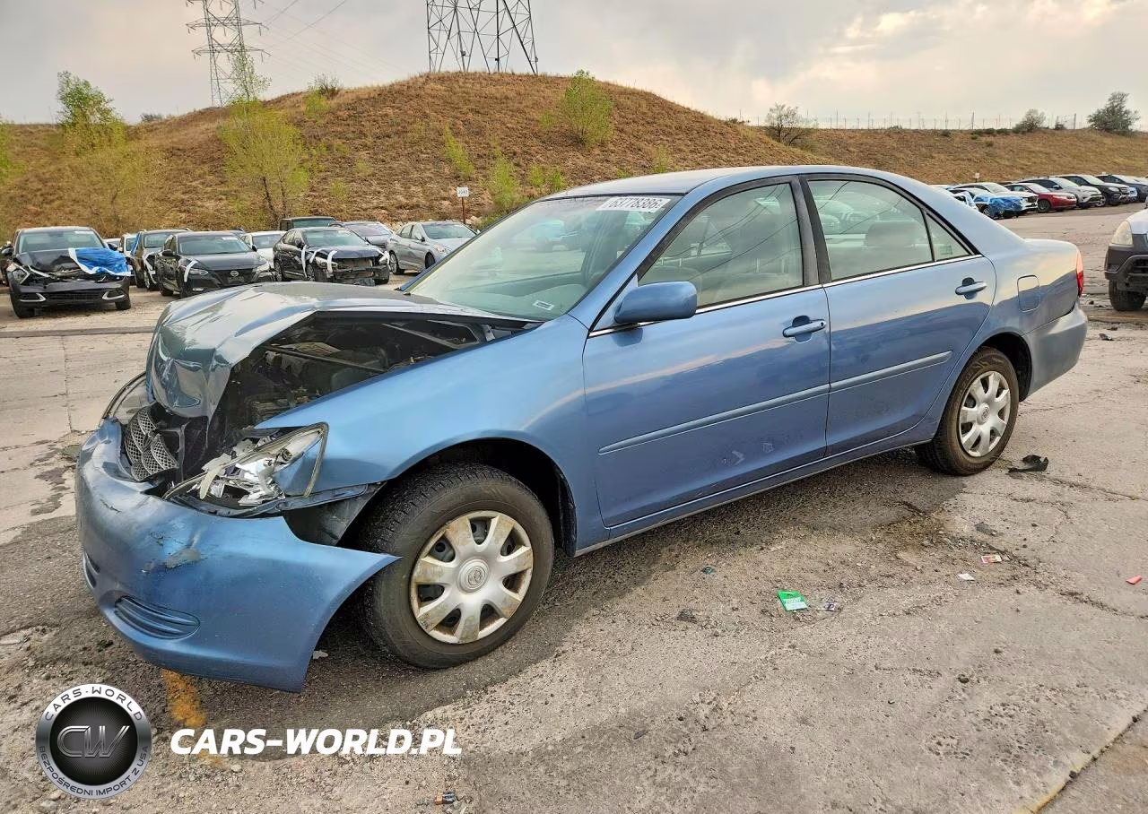 2004 Toyota Camry Le