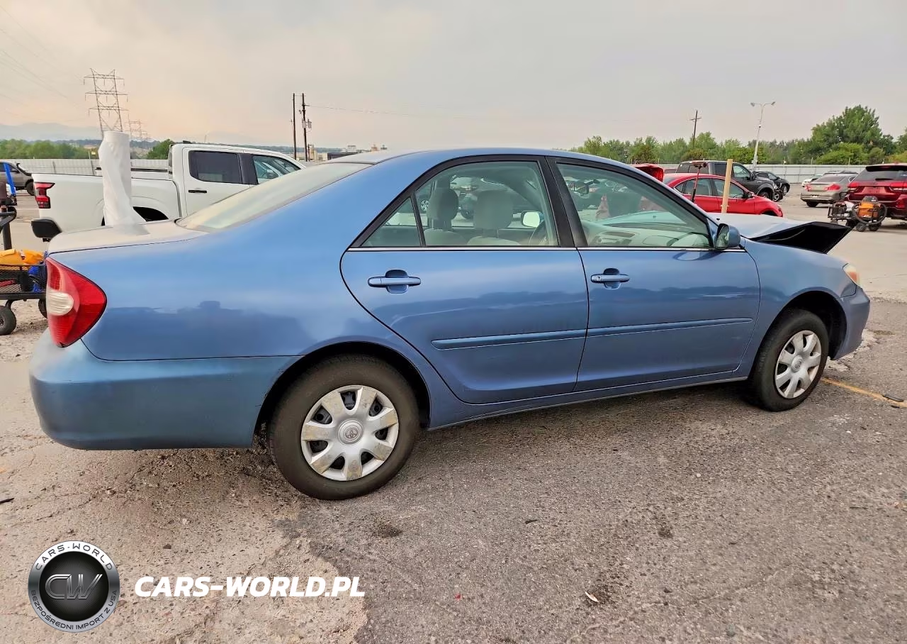 2004 Toyota Camry Le VIN:4T1BE32K44U894167 - 3