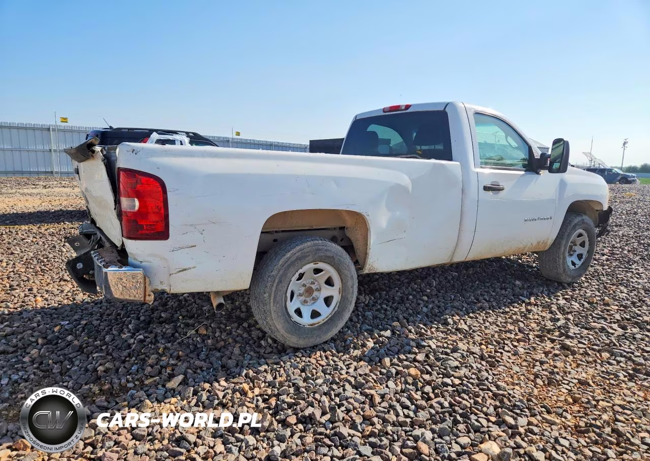 2007 Chevrolet Silverado C1500 Classic VIN:1GCEC14X17Z632229 - 3