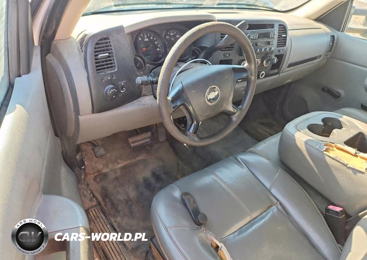 2007 Chevrolet Silverado C1500 Classic VIN:1GCEC14X17Z632229 - 8