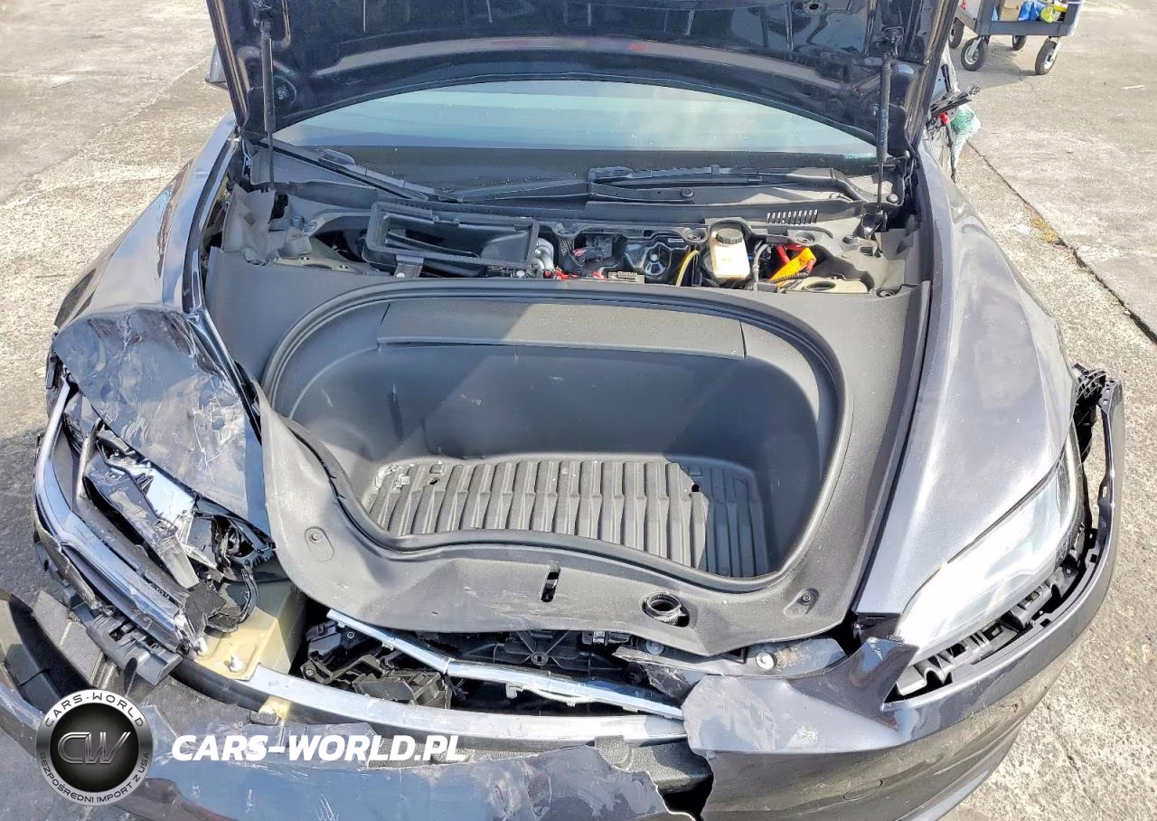 2024 Tesla Model 3 VIN:5YJ3E1EA7RF747390 - 11
